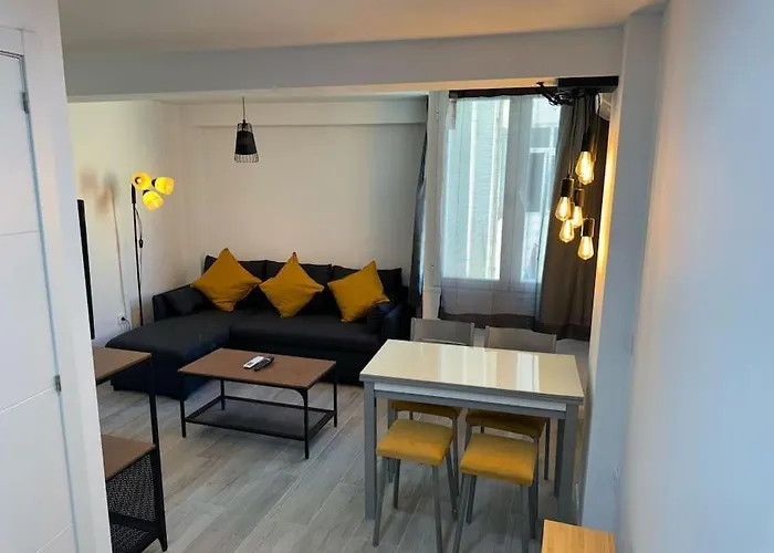 Flat To Enjoy Malaga - 4 People C2